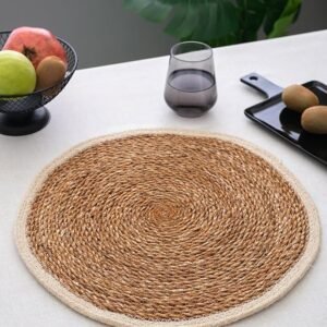 قطعة ديكور خوص منسوجة يدوياً بإطار