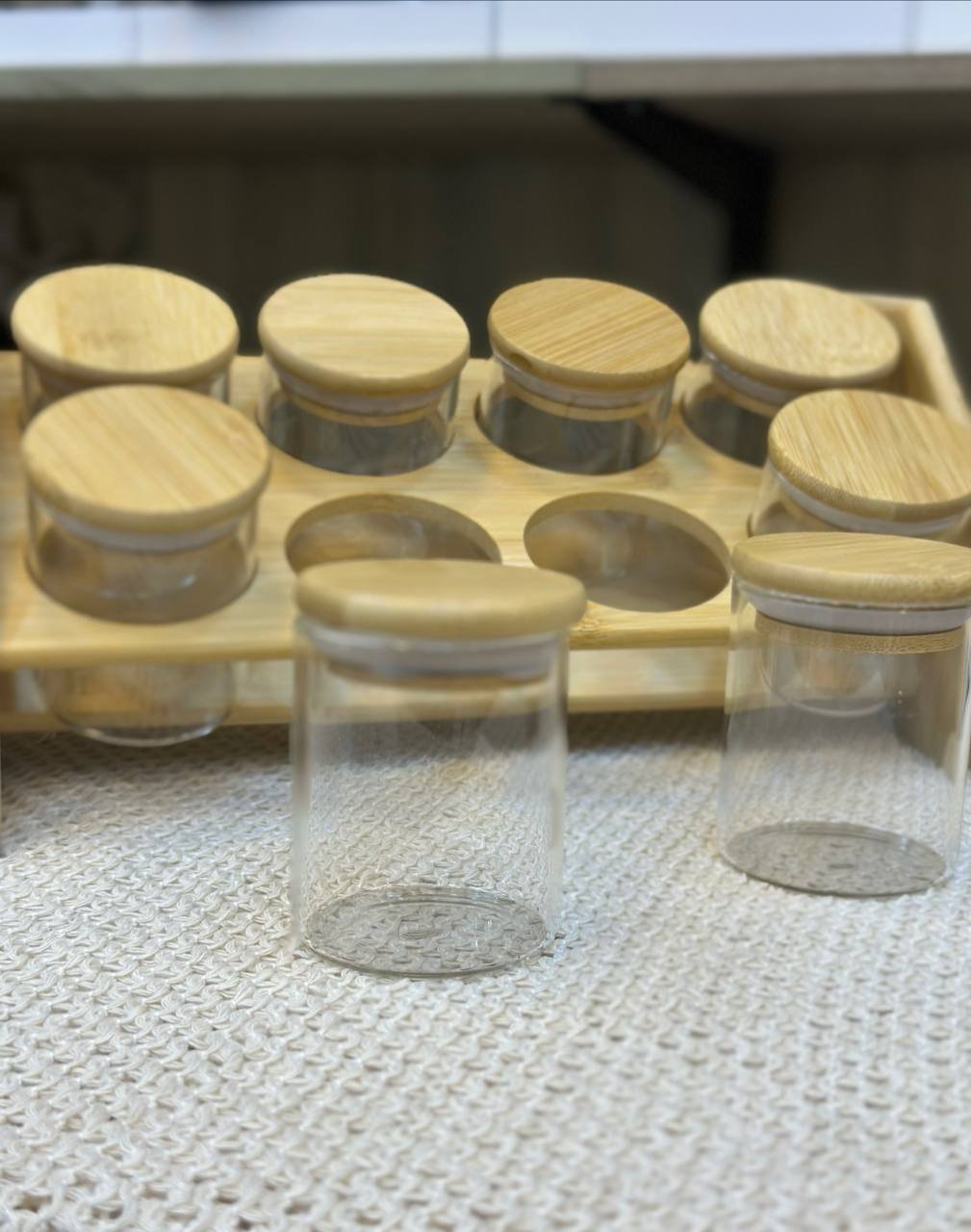 طقم توابل الأناقة يركز على التصميم الجمالي والجودة 200مل - الصورة 4