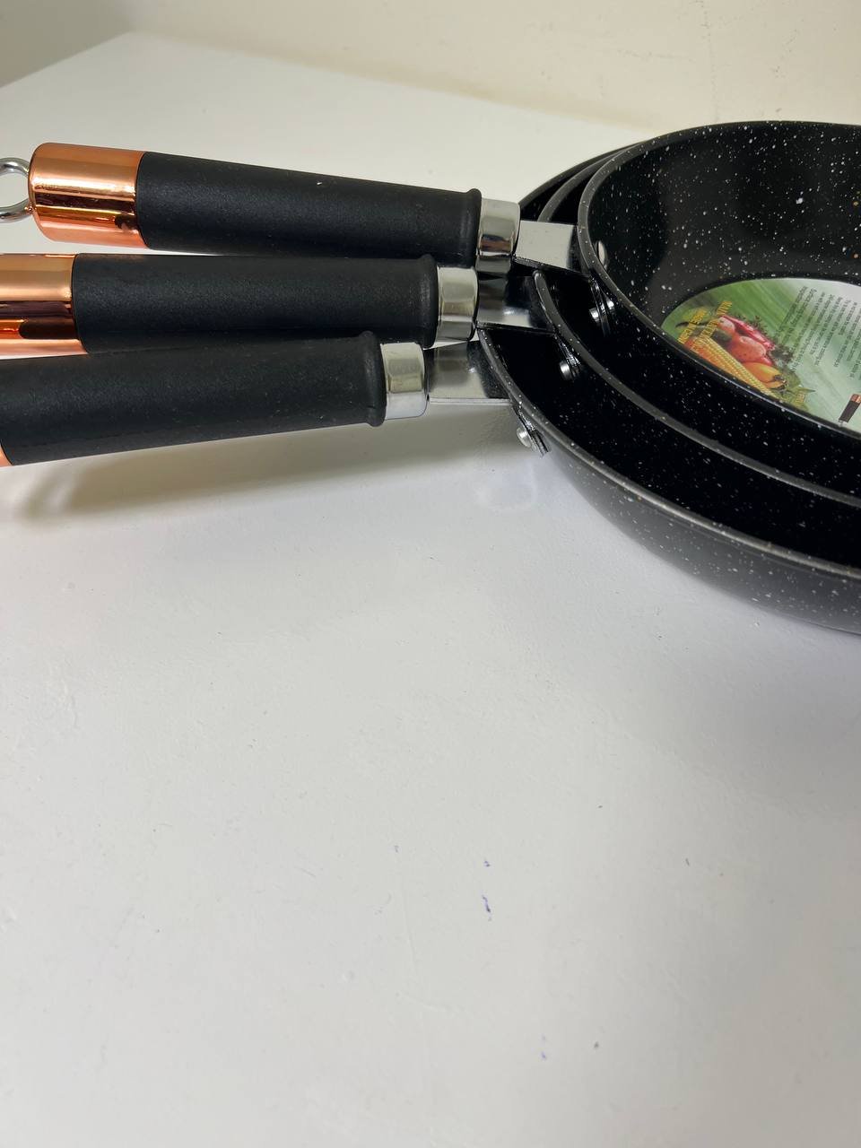 مقلاة جرانيت عميقة متعددة الأحجام بمقابض عازلة للحرارة - الصورة 5