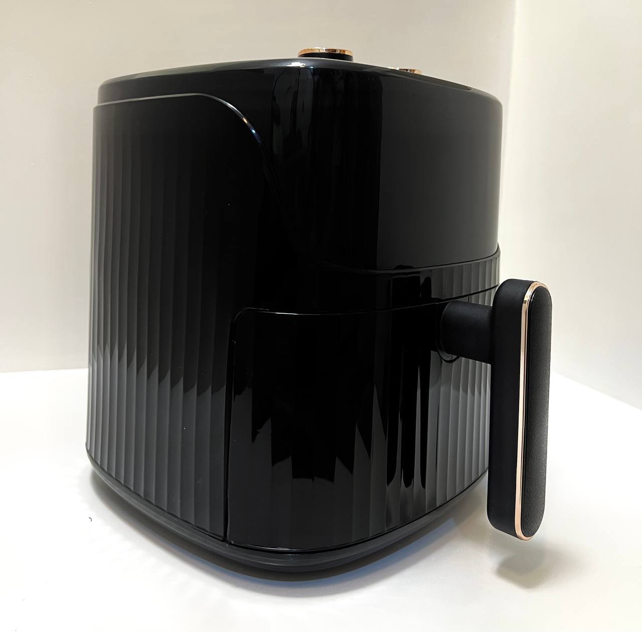 قلاية هوائية (Air Fryer) من Bester - 1600 واط - الصورة 2