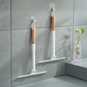 ممسحة زجاج متعددة الاستخدامات بمقبض خشبي ورأس سيليكون دوّار 360 درجة