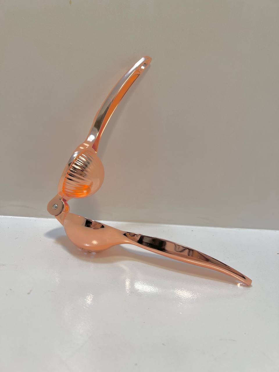 عصارة ليمون يدوية فاخرة باللون النحاسي - الصورة 4