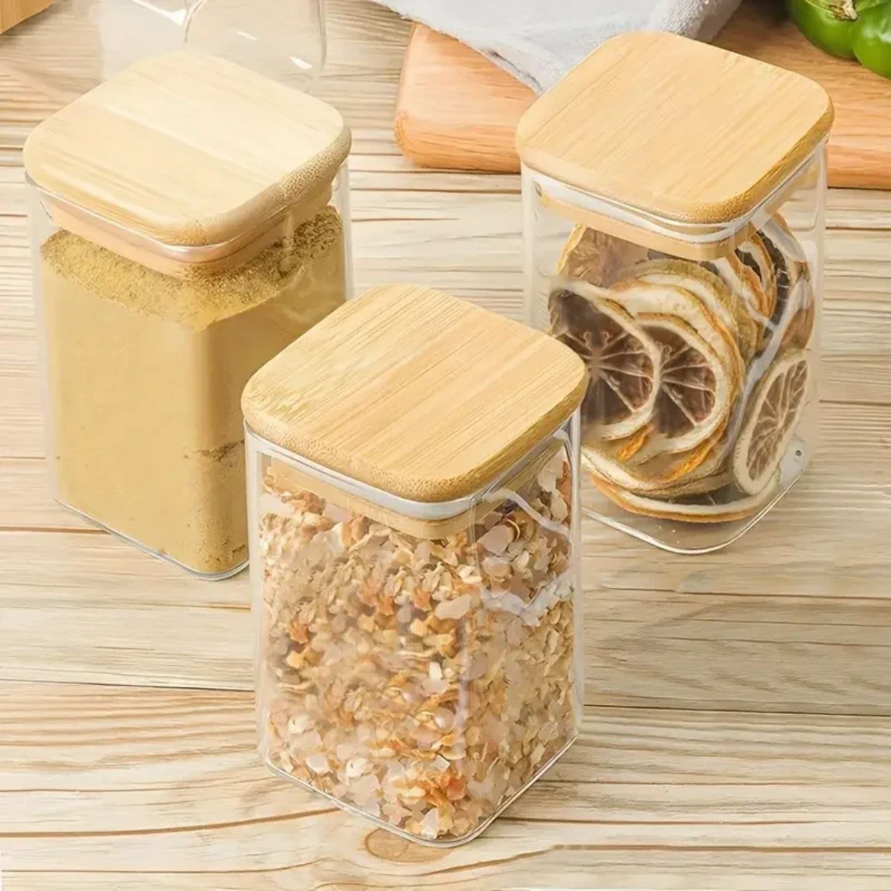 طقم برطمانات توابل زجاجية مربعة بحامل خشبي أنيق (8 قطع) - الصورة 3