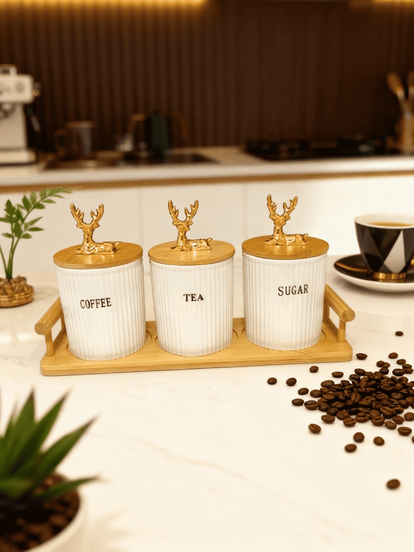 طقم كوفي بورسلين غزال ذهبية (للشاي، القهوة، السكر) - الصورة 2